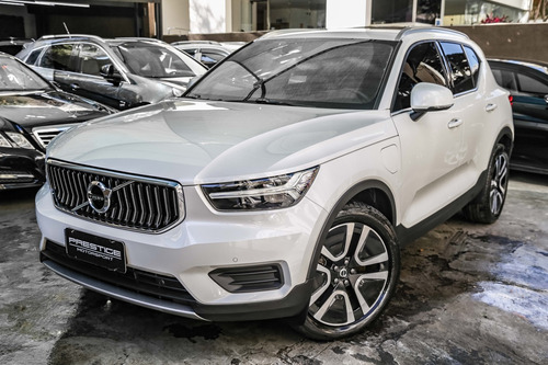 Volvo XC40 1.5 T5 Momentum Recharge (plug-in) 5p Hibrido