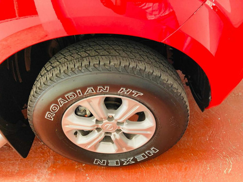 Imagen 14 de 15 de Nissan Np300 Frontier 2.5 Le Std 6 Vel Ac 4x2 2019