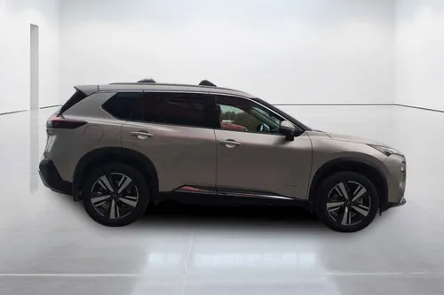 Nissan X-trail 2025