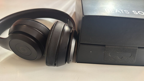 Audífonos Beats Solo3 Wireless Matte Black On-ear Negro (Usado)