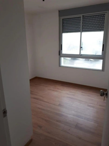 Imagen 8 de 11 de Espectacular Apartamento 1 Dormitorio,garaje,tres Cruces