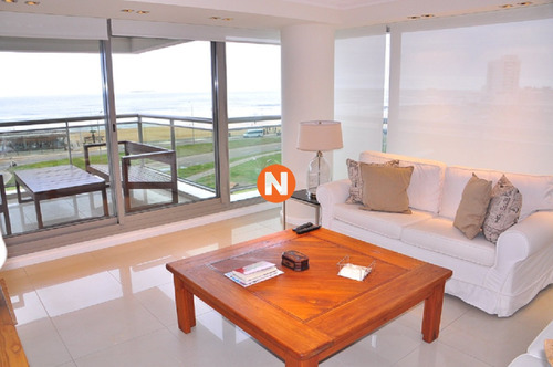 Apartamento En Venta, Zona Brava - Punta Del Este