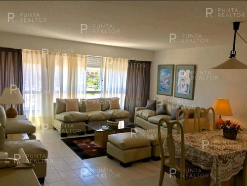 Apartamento En Venta De 3 Dormitorios En Parada 2 Playa Brava, Uruguay