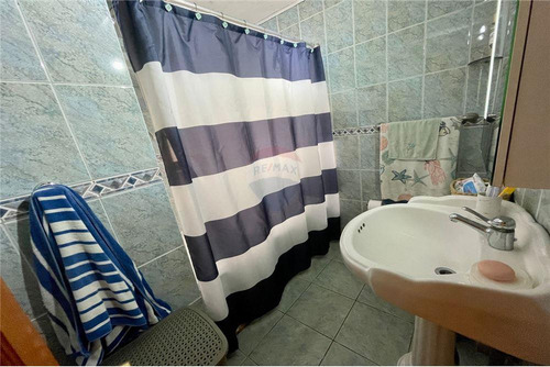 Imagen 16 de 20 de Amplia Casa Con Piscina