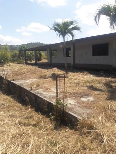 Imagen 7 de 10 de Terreno Con Casa Galpones En Venta Kempis Guatire Ref 200000