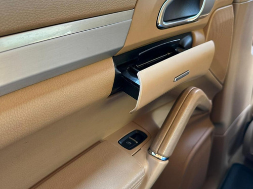 Porsche Cayenne V6 E2