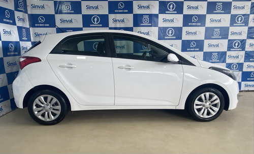 Hyundai HB20 1.0 COMFORT PLUS 12V FLEX 4P MANUAL