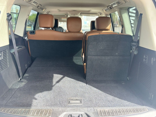 Infiniti QX80 5.6l Perfection 8 Pasajeros At