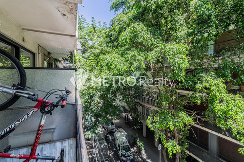 Venta De Departamento Con Balcón En Las Cañitas