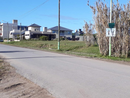 Lotes De 15 X 41.50 M En Mar De Cobo