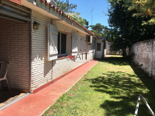 Imagen 21 de 21 de Chalet Tradicional 3 Dormitorios Y Servicio En Paradas Mansa A 4 Cuadras Del Mar!