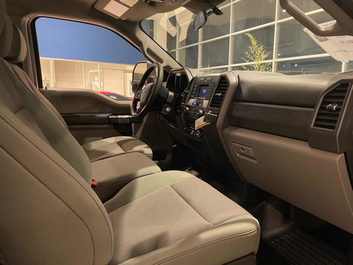 Imagen 4 de 5 de Ford F-550 Xl