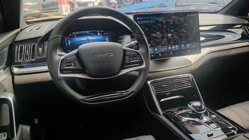 Byd Tang Ev Modelo: 2025 *(7 Puestos)*