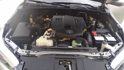 Toyota Hilux 2.8 Srx 4x4 Cd 16v Diesel 4p Automático