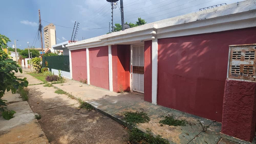 Pcv-055 Zona Norte Negocio Asadero De Pollos Y Parrillas Anexo A Casa Urbanización Ziruma