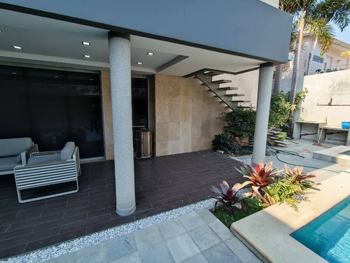 Imagen 25 de 30 de En Venta Lujosa Casa Amoblada En Urbanización Guataparo, Valencia