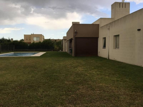 Casa En Venta Ubicado En San Agustín, Villanueva, Tigre