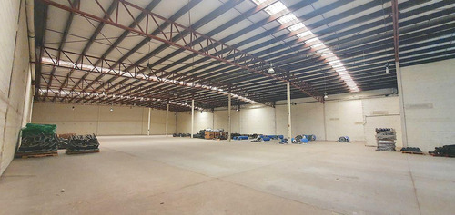 Bodega Industrial En Venta Por Parque De Las Industrias Raoch