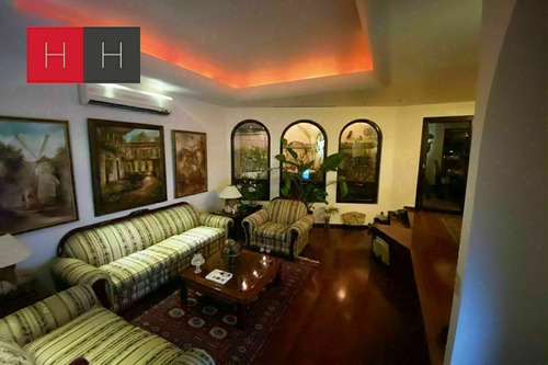 Casa En Venta Jardines Del Paseo Al Sur De Monterrey