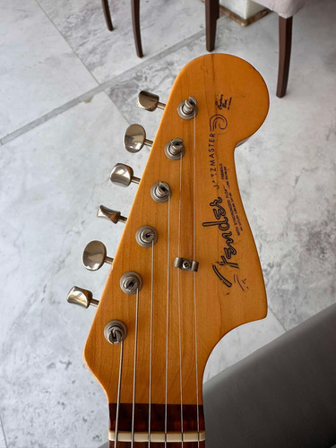Guitarra Fender Avri 62 Jazzmaster Americana Ambidiestro Agua Palo De Rosa (Usado)