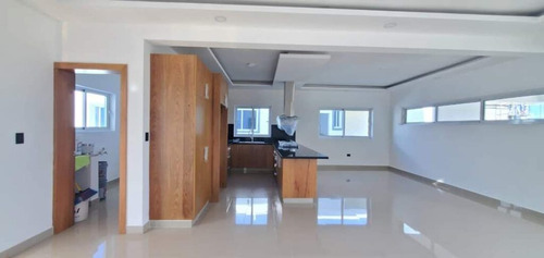 1593- Casa En Plantation, Pto. Pta.