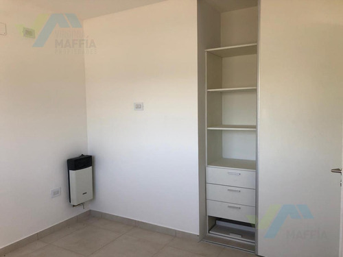 Casa Con Pileta De Construccion Tradicional - San Ramon Pilar Del Este