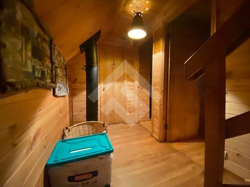 Casa En Venta De 6 Dorm. En Panguipulli