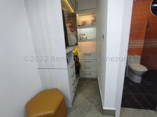 Imagen 16 de 30 de Quinta En Venta Urb El Piñal, El Limón 23-13580 Hc