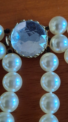 Collar Perlas Tres Vueltas / Espero Ofertas Blanco (Usado)