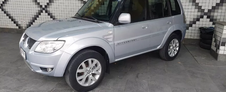 Mitsubishi Pajero Tr4 2.0 4x2 140cv Flex 4p Automático 2012