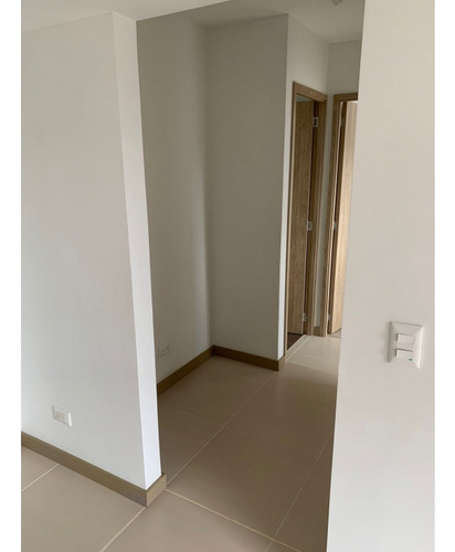 Apartamento Para La Venta En La Estrella Sector Suramerica