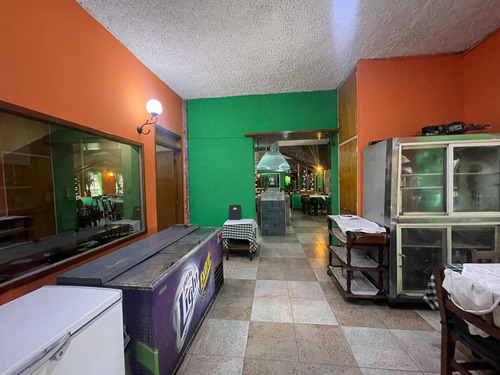 Venta Fondo De Comercio De Amplio Y Emblematico Restaurante En Los Altos Mirandinos Carrizal Rz