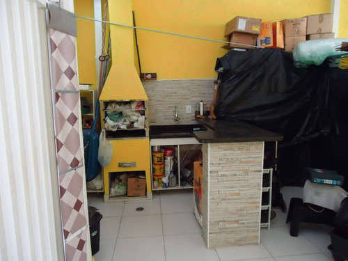 Vende-se Edícula Com Galpão, No Bosque Dos Eucalípitos. Ótima Localização