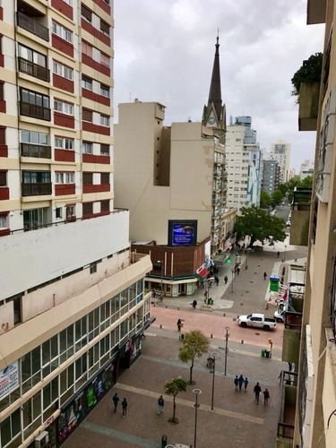 Imagen 6 de 12 de Venta 3 Ambientes Con Balcon - Zona Centro