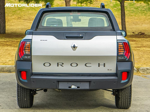 Imagen 4 de 25 de Renault Oroch 1.3t Intense At Ex. Full | Permuta / Financia