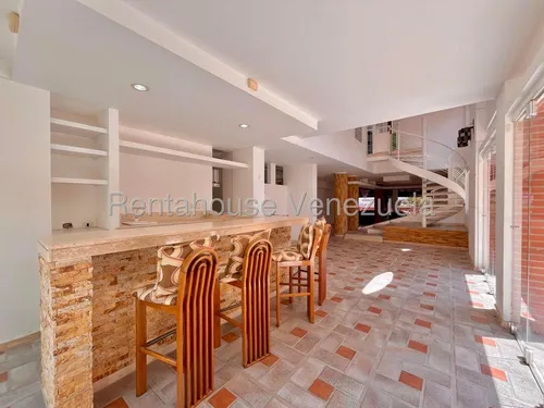 Casa En Venta En El Peñon Rvz