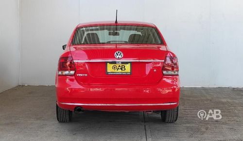 Imagen 5 de 10 de Volkswagen Vento 2017 1.6 Comfortline Mt