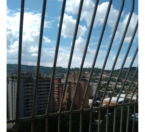 Vendo Apartamento 153m2, 3 Hab/ 3 Bañ/ 2 Ptos/ 1 Mal. Club Hípico