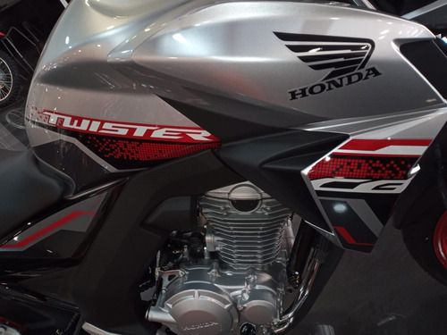 Imagen 4 de 15 de Honda Cb Twister 250 Modelo 2022 Color Gris