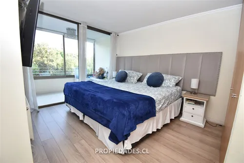 Departamento En Venta De 2 Dorm. En Las Condes