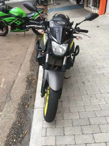 Imagem 2 de 19 de Yamaha Mt03