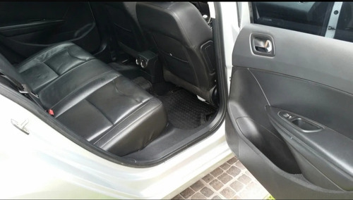 Peugeot 408 1.6 Allure Plus Hdi 115cv