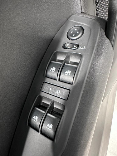 Fiat Cronos 1.3 Drive Cvt