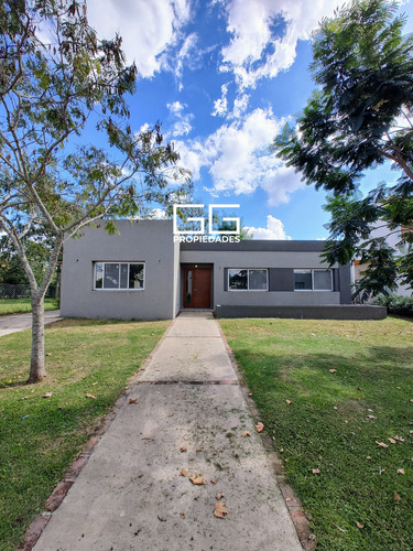 Casa En Santa Guadalupe Al 500 - Pilar Del Este