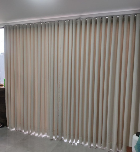 Kit Com 2 Cortinas Linho Com Forro Para Trilho Suiço