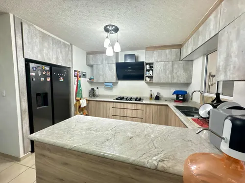 Casa Residencial Con Terraza Terreno Excedente $2,200,000 Ubicacion En Pachuca