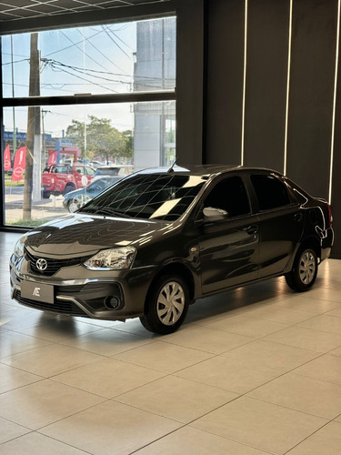 Toyota Etios 1.5 Sedan X