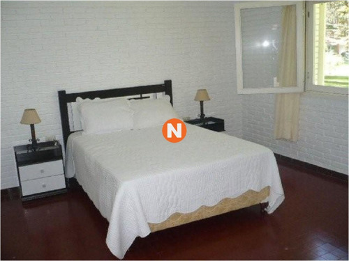 Casa En Venta Y Alquiler, Cantegril, Punta Del Este, 4 Dormitorios.- Ref: 207382