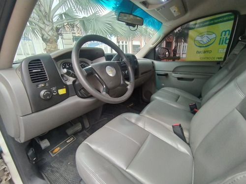 Imagen 9 de 11 de Chevrolet Silverado
