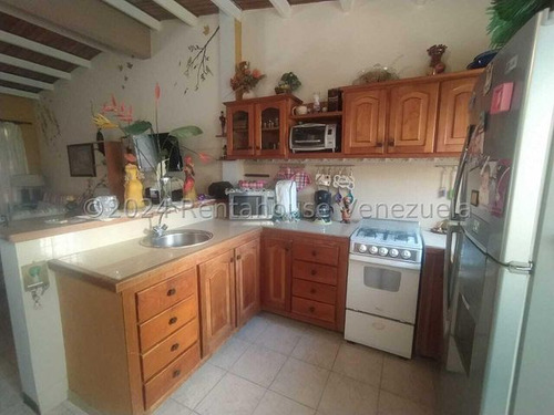 Milagros Inmuebles Casa Venta Cabudare Lara Av Intercomunal Barquisimeto Acarigua Roca Terra Economica Residencial Economico Código Inmobiliaria Rent-a-house 25-5649